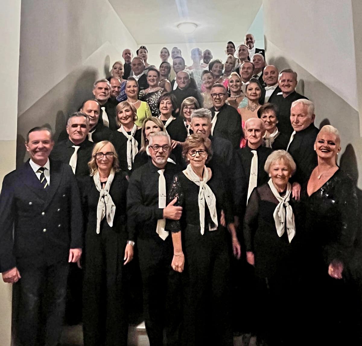 Gruppo in abito elegante